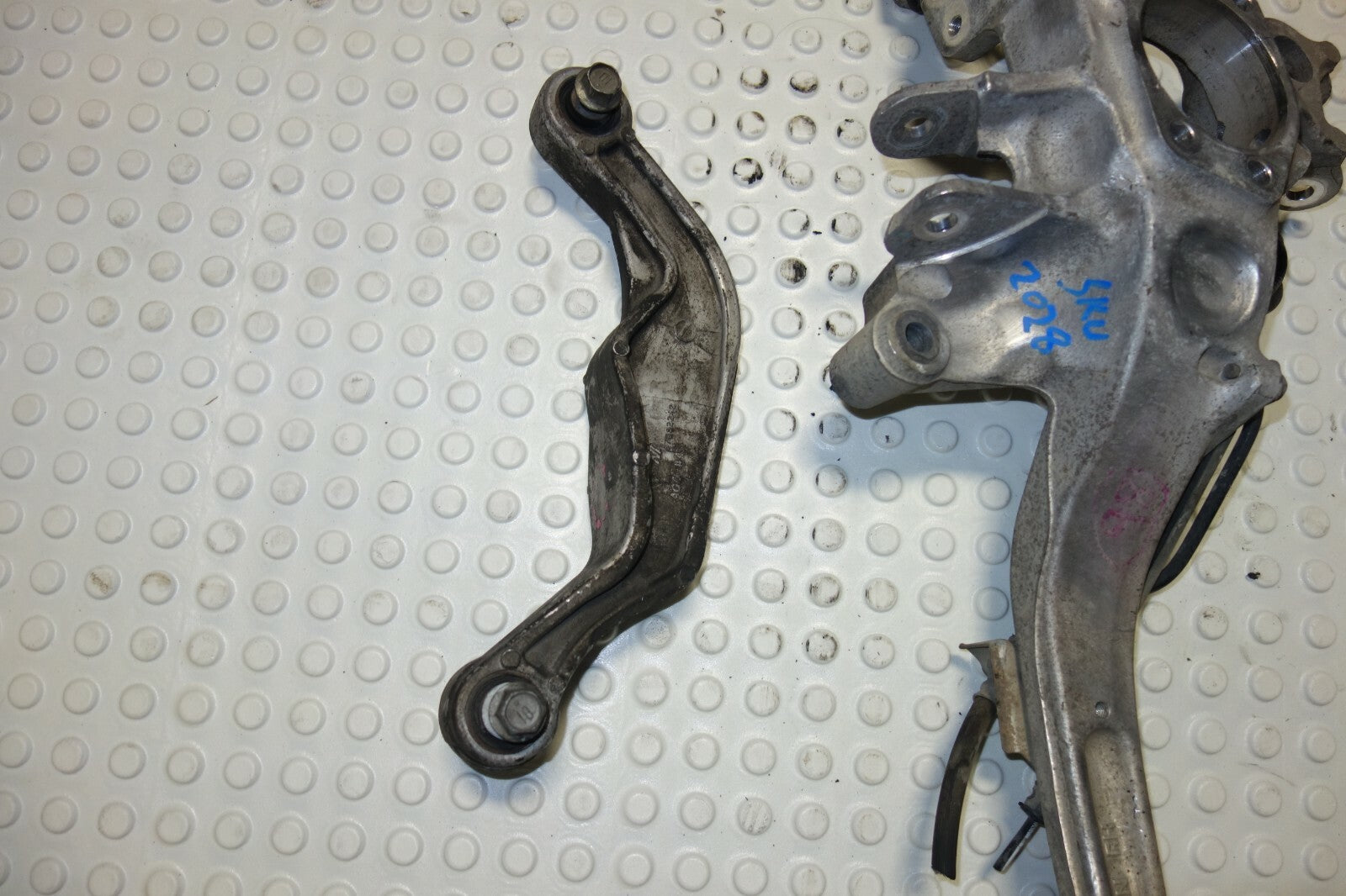 JDM Subaru Legacy Spec-B Aluminum Rear Trailing Arms 2005 2006 2007 2008 2009