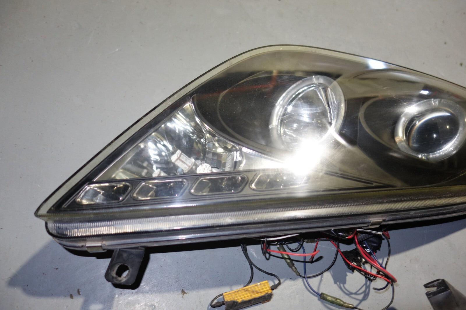 JDM 2000-2005 TOYOTA CELICA  HEAD LIGHTS LEFT & RIGHT HEAD LAMPS 2000-2005