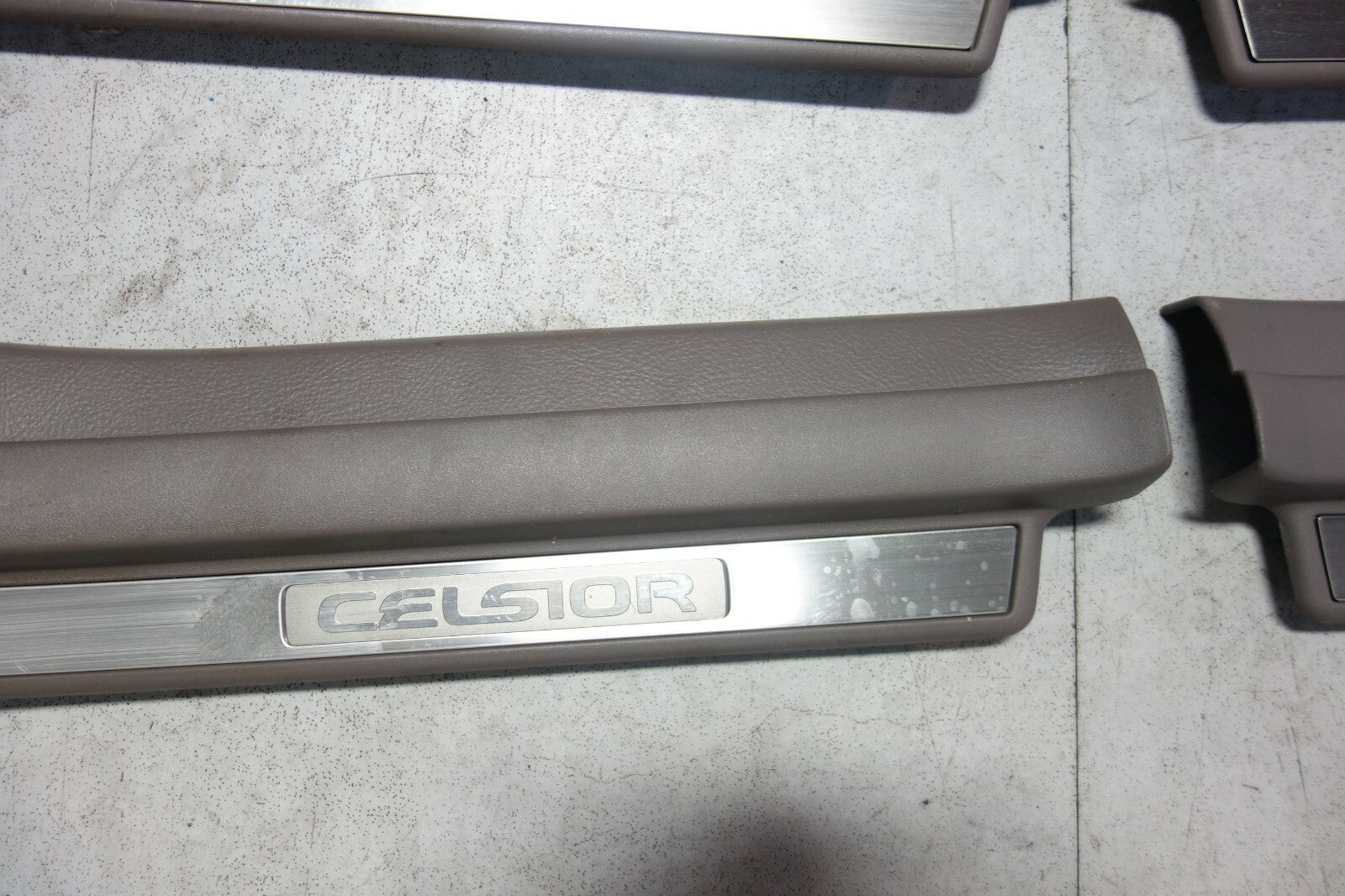 JDM Lexus LS430 Toyota Celsior Door Sills Scuff Plates 2001-2006 UCF30 UCF31