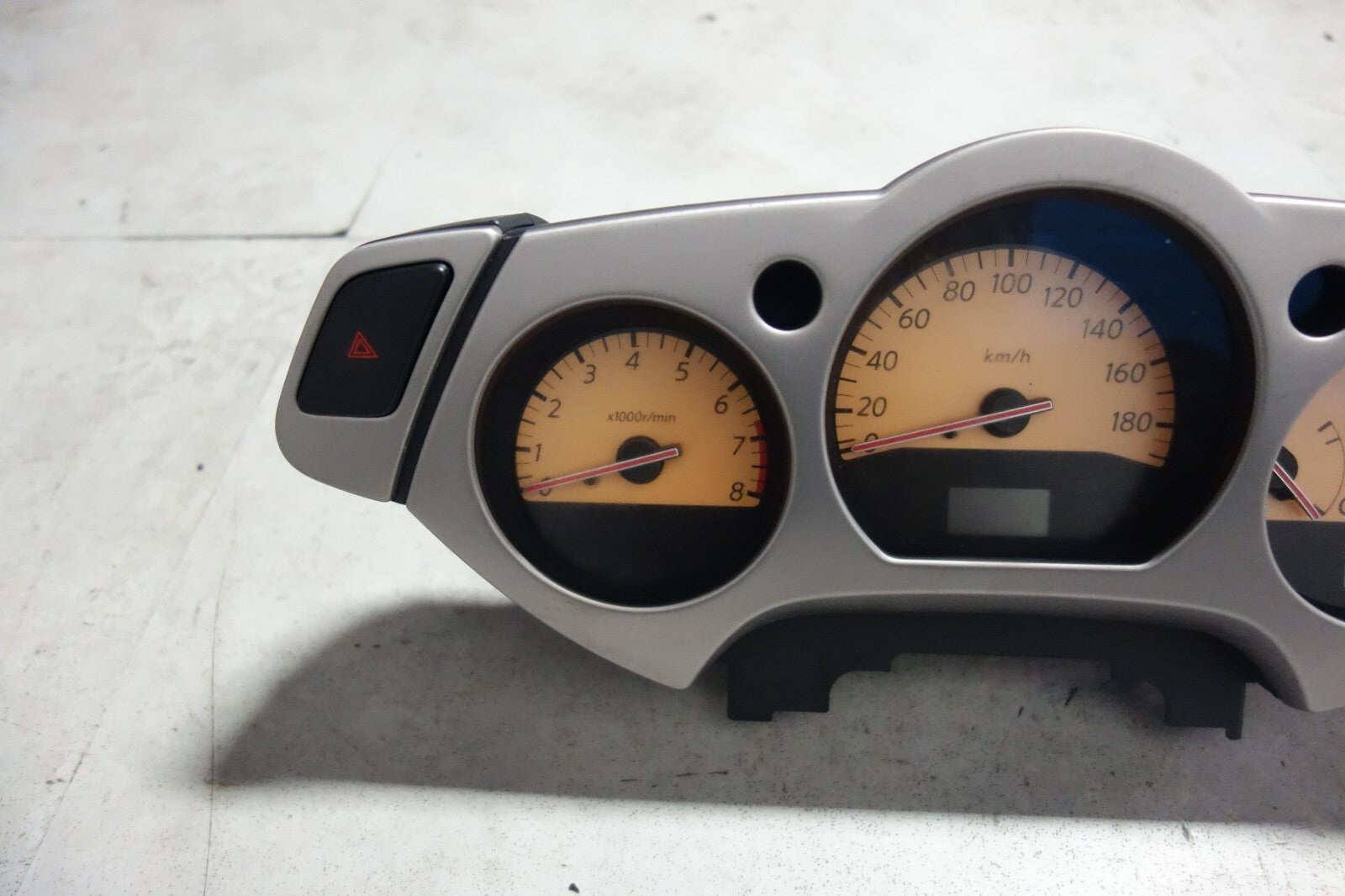 JDM 2003-2007 NISSAN MURANO 3.5L AUTOMATIC GAUGE CLUSTER  SPEEDOMETER KM/H