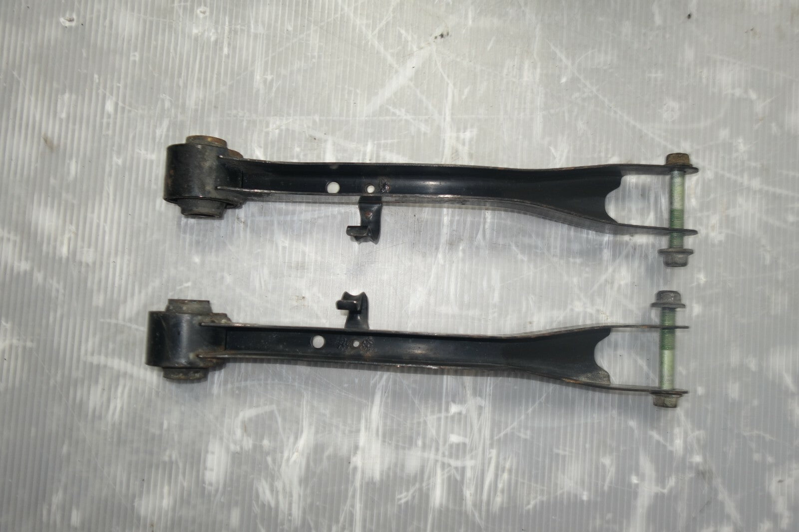 JDM 2008-2014 SUBARU IMPREZA WRX STi OEM CONTROL TRAILING ARM REAR LOWER LH & RH