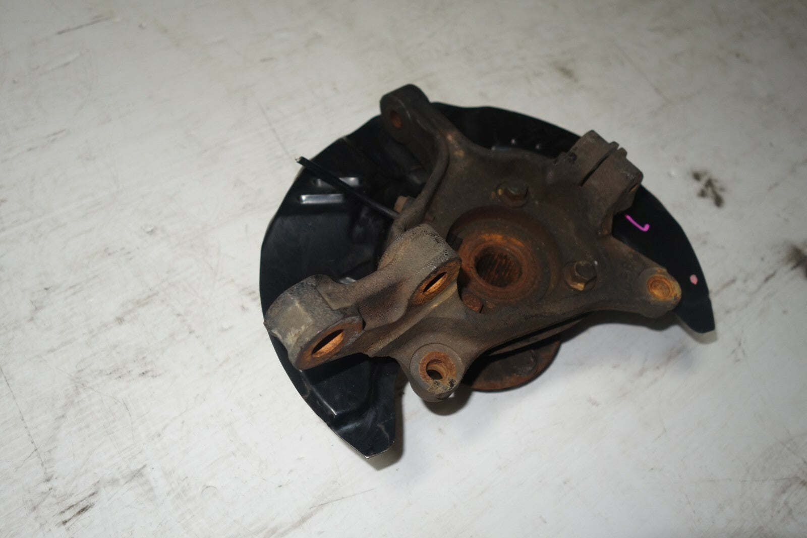 JDM 05-09 SUBARU OUTBACK OEM FRONT LEFT KNUCKLE HUB SPINDLE BP BE SUSPENSION JDM