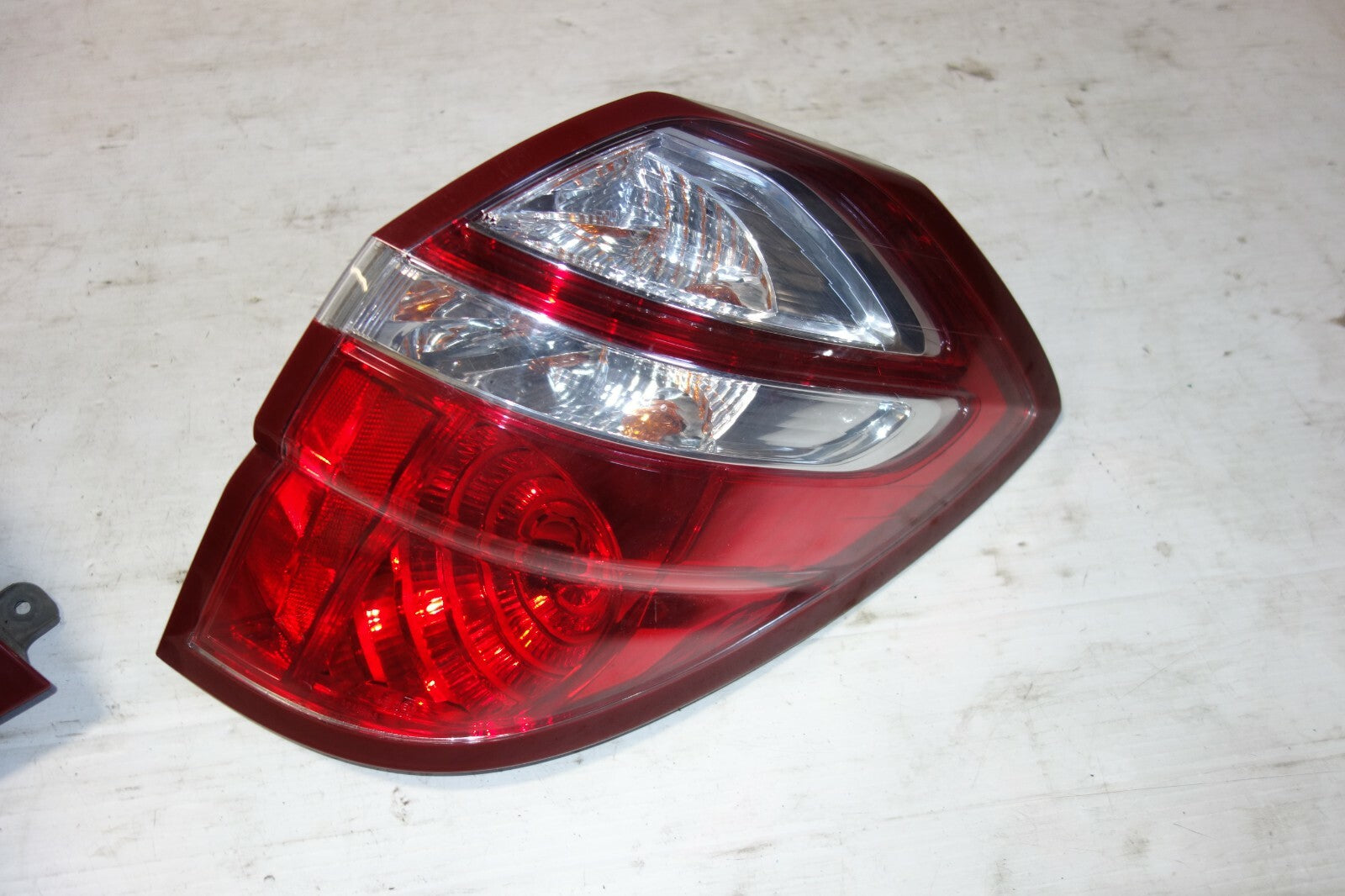 JDM 2005-2009 SUBARU LEGACY OUTBACK KOUKI OEM USED TAIL LIGHTS TAIL LAMPS