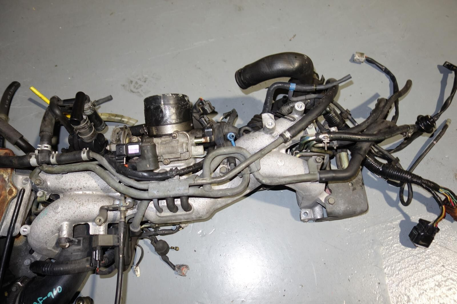 JDM Subaru Legacy B4 EJ208 EJ206 Twin Turbo Intake Manifold BOV Injectors 00-04