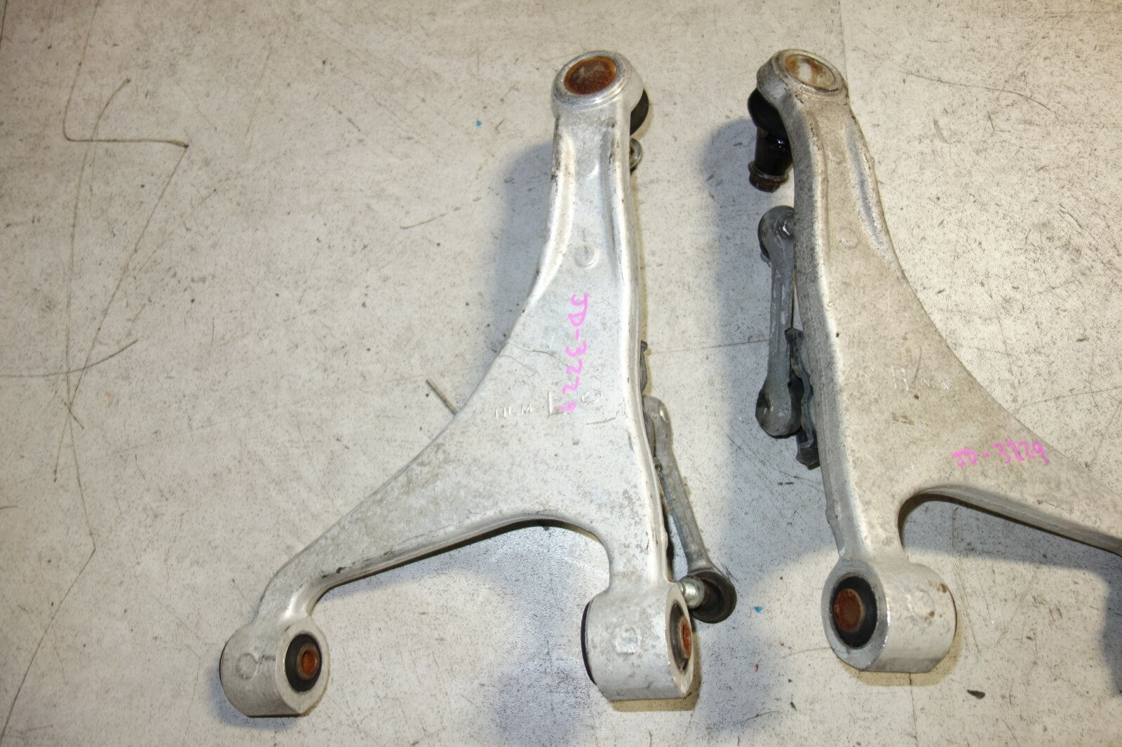 JDM Infiniti M35 M45 Rear Upper Control Arms Suspension OEM Genuine 2006-2010
