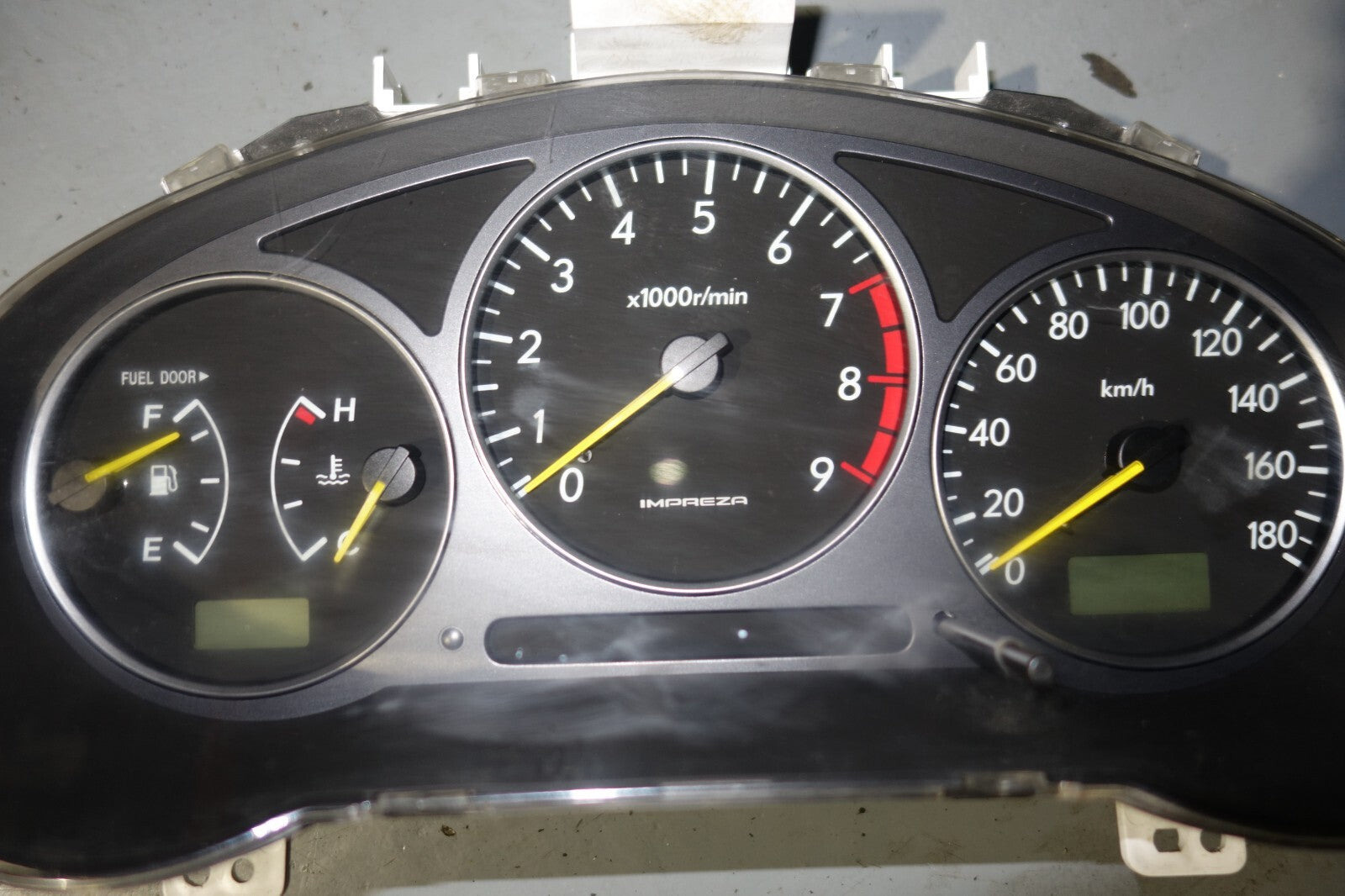 JDM 2002-2003 SUBARU IMPREZA WRX V7  MANUAL GAUGE CLUSTER  SPEEDOMETER