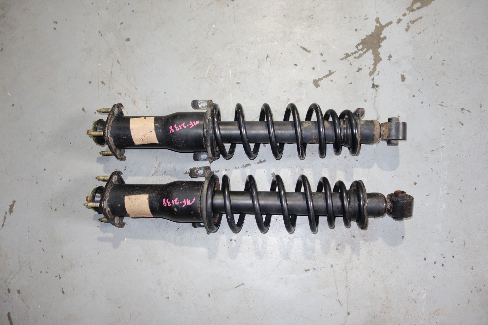 JDM Toyota Altezza SXE10 OEM Rear Shocks Struts Springs Suspension 2001-2005
