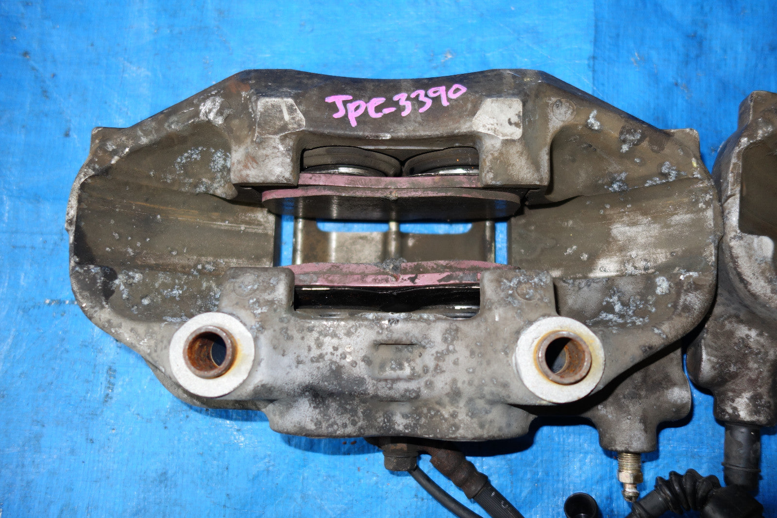 Lexus LS430 Front 4 Pot / Piston Brake Calipers OEM 2001-2006 OEM Left / Right