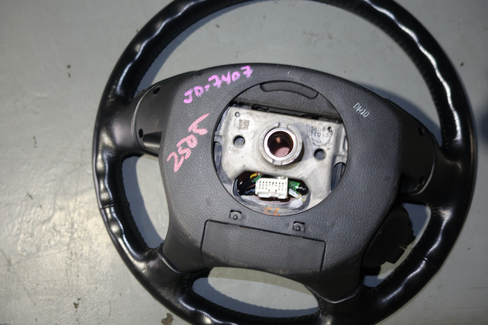 JDM 2003-2004-2005-2006-2007 Honda Inspire UC1 Honda Accord Steering Wheel OEM