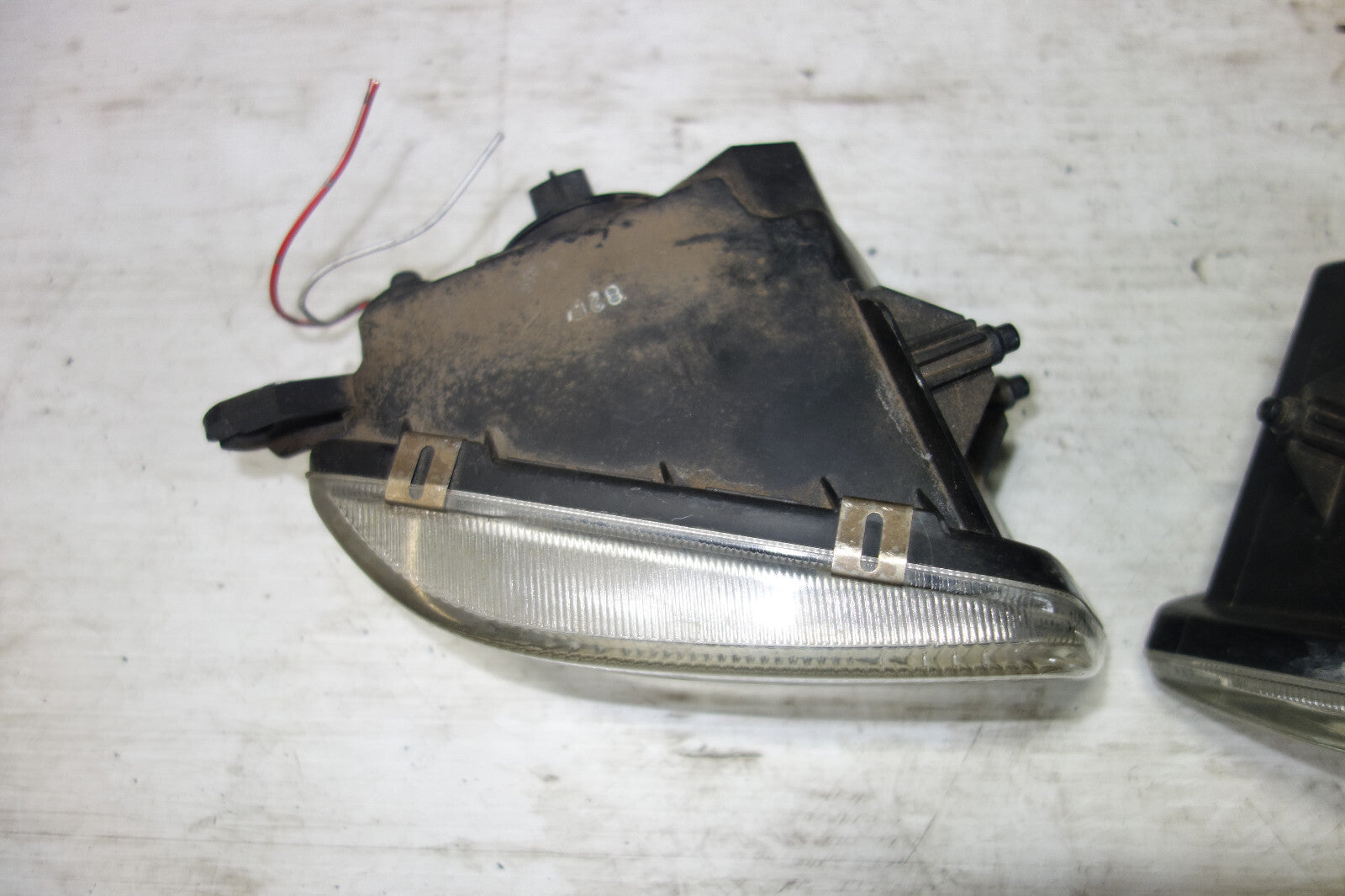 JDM Toyota Celica ST202 Front Fog Lights Fog Lamps 1994-1999 Used OEM Left Right
