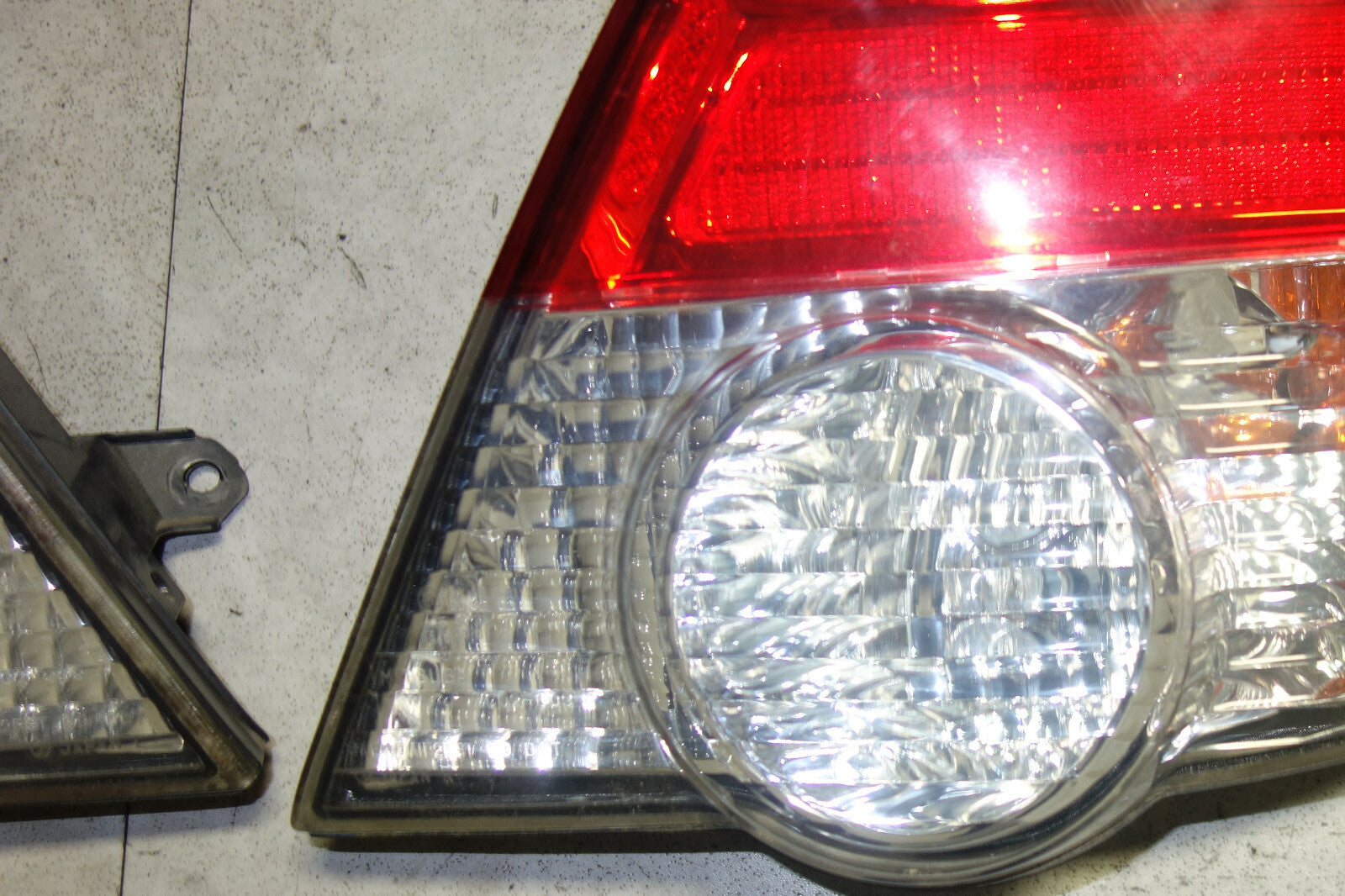JDM Subaru Impreza WRX STi Outback Sport Wagon RS TS Tail Lights Lamps 2004-2005