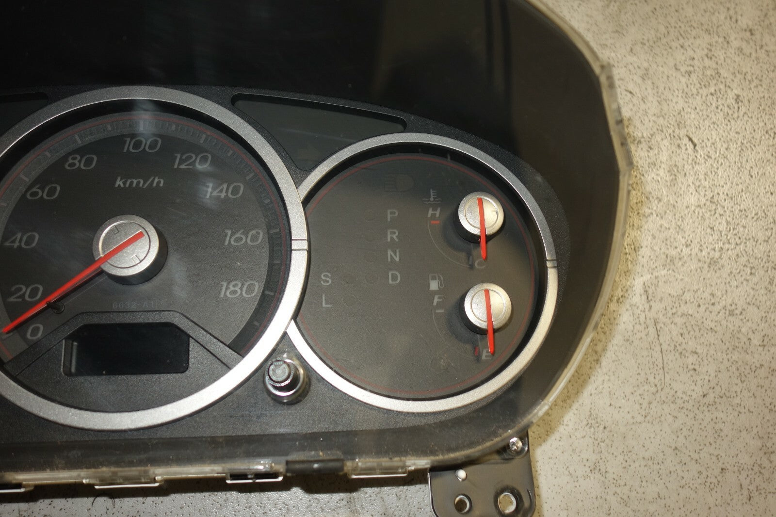JDM 2001-2005 HONDA CIVIC EU3 GAUGE CLUSTER  AUTOMATIC SPEEDOMETER A/T CLUSTER