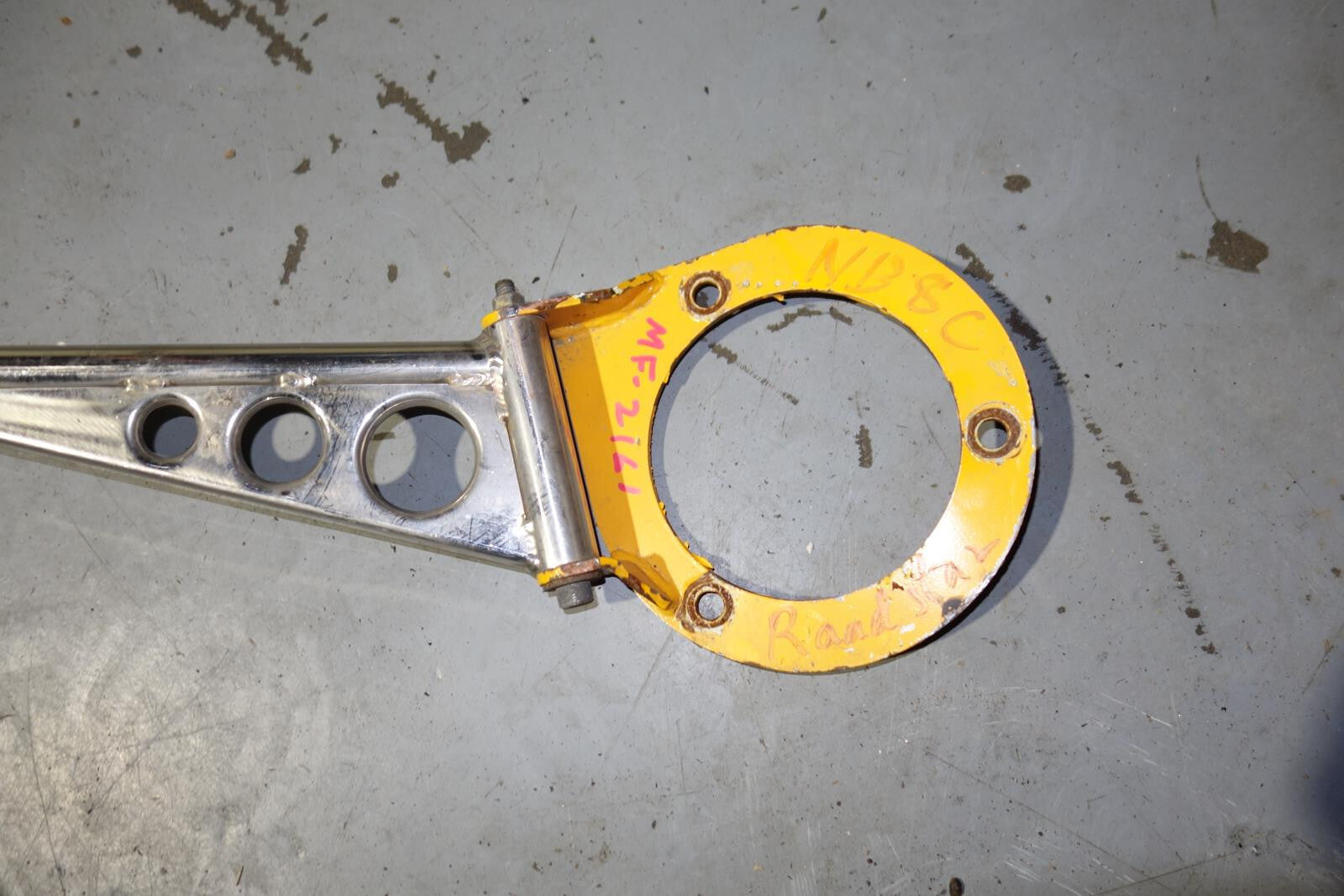 JDM Subaru Legacy STi SYMS Front Strut Bar BH5 BE5 BE9 BH9 BH BE