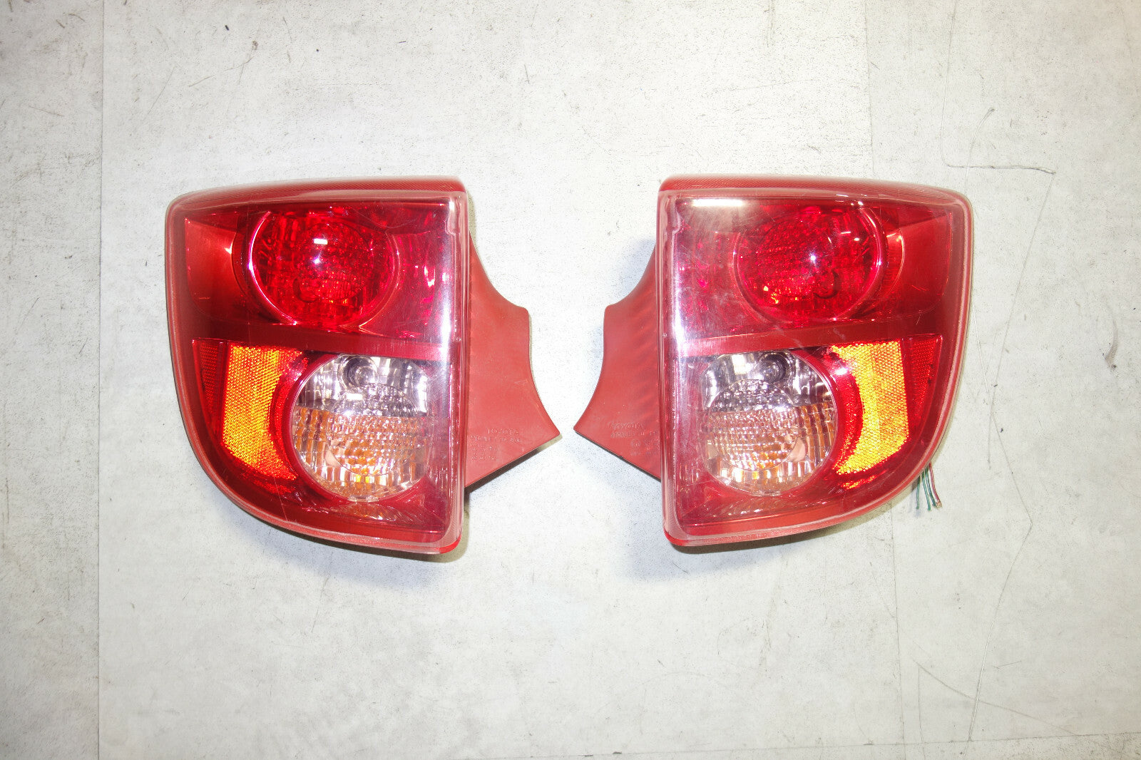 JDM Toyota Celica GT GT-S OEM Tail Lights Lamps 2003-2005 Spec ZZT231 ZZT230