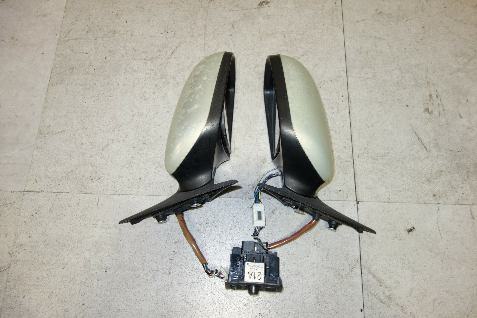 JDM Subaru Legacy Outback Power Folding Mirrors Heated Signal Lights 2005-2009