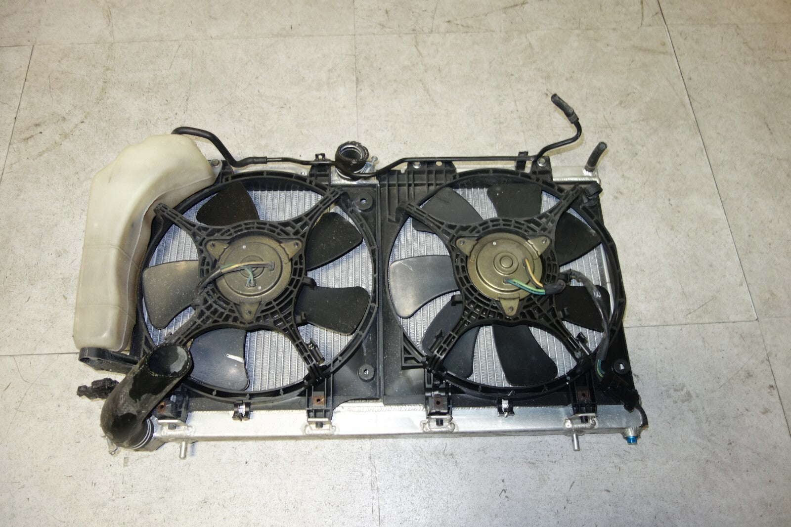 2002-2007 Subaru Impreza WRX STi Blitz Radiator & Fans Performance JDM GDB GGB