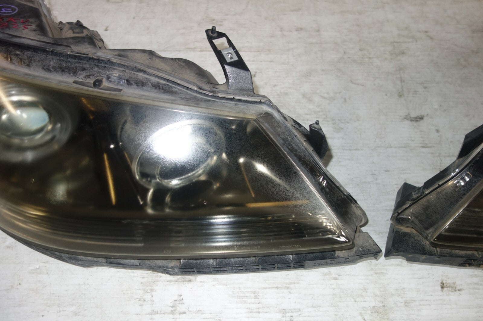 JDM Acura RL OEM HiD Headlights Lamps Head Lights KB1 2005 2006 2007 2008