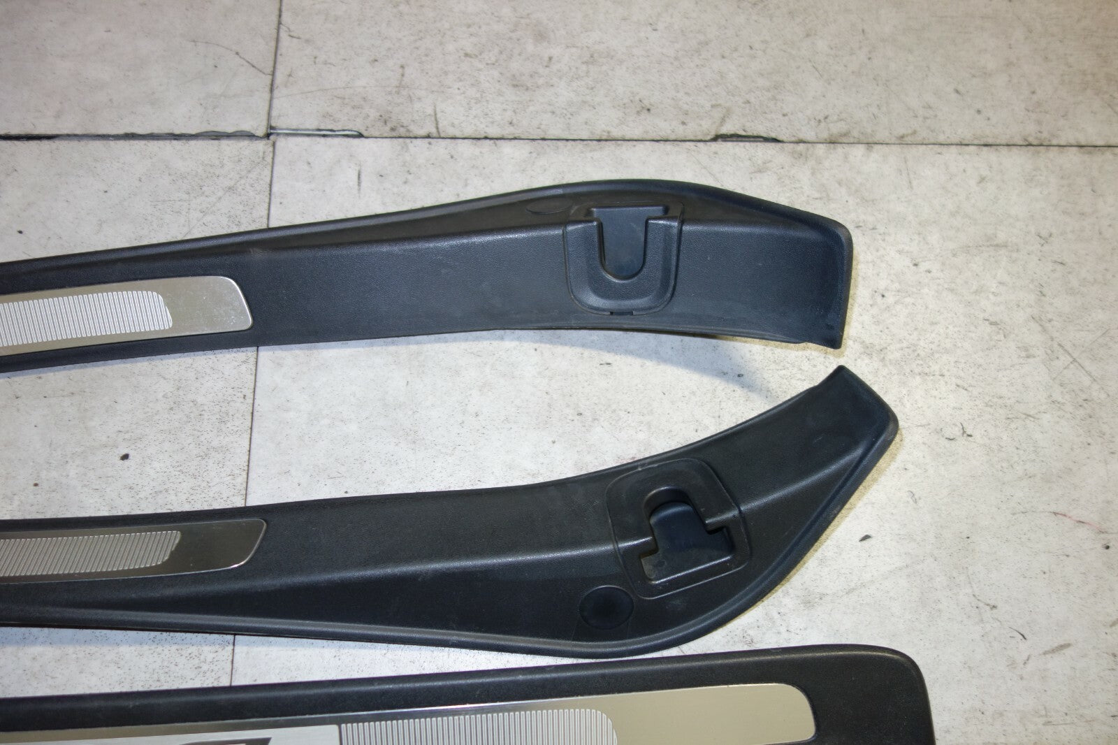 JDM GENUINE SUBARU LEGACY B4 OEM DOOR SILLS SCUFF PLATES STEPS SILL 2005-2009