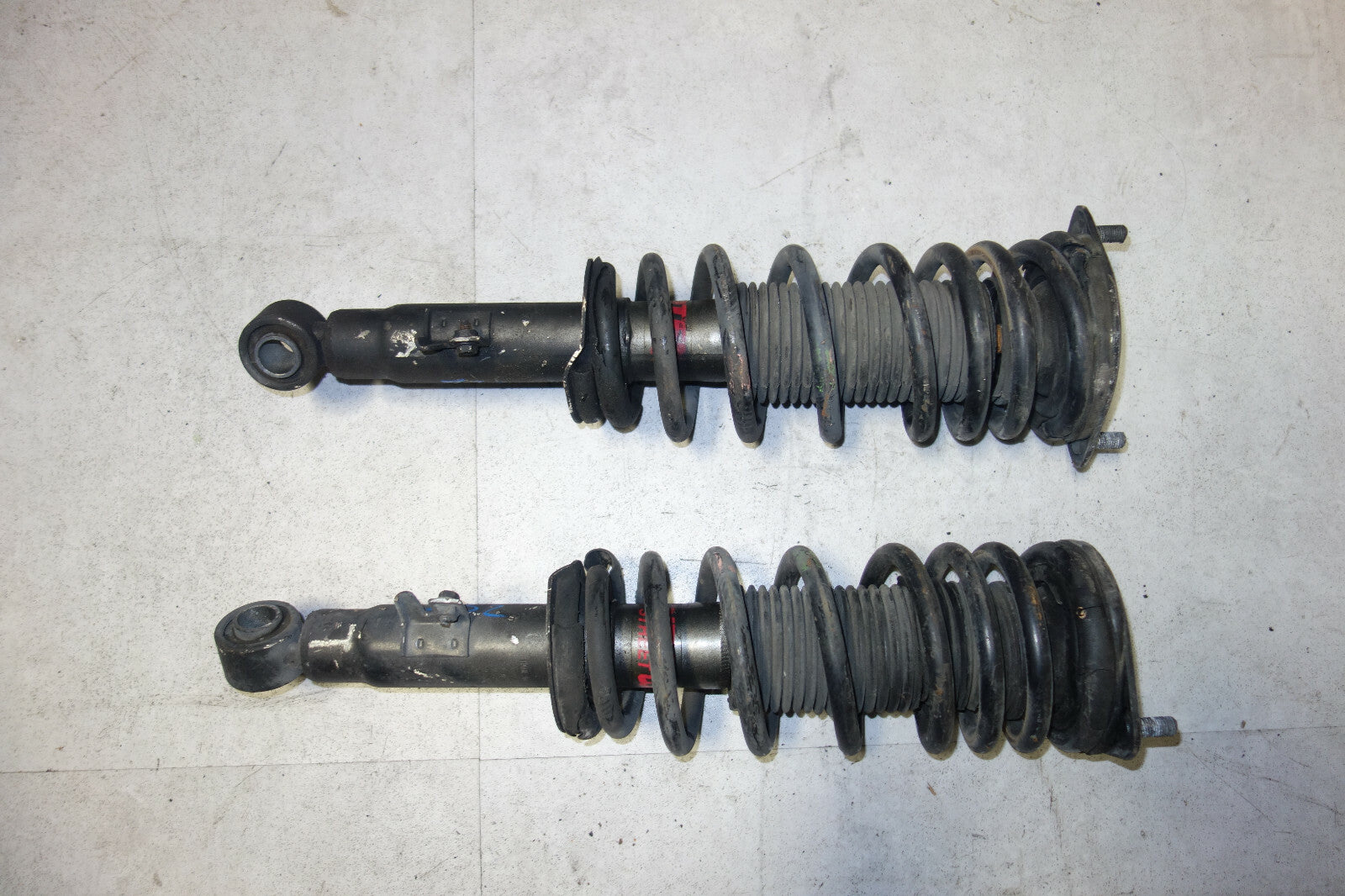 JDM Nissan 300zx Z32 Nissan Skyline GT-R R32 TOKICO Front Shocks Struts Springs