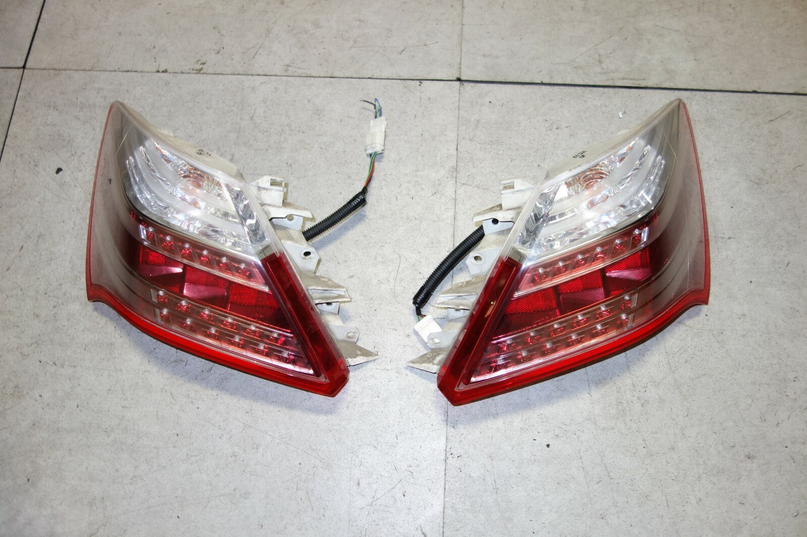 JDM Acura RL Taillights Honda Legend 2009 2010 2011 2012 OEM KB2 3.5RL