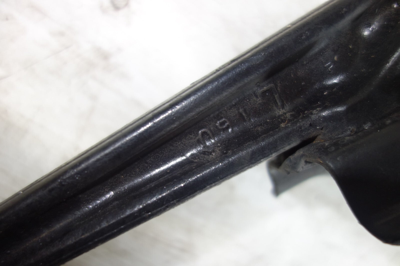 JDM 2001-2005 LEXUS IS300 OEM FRONT LOWER CONTROL ARM LEFT SIDE SXE10 ALTEZZA