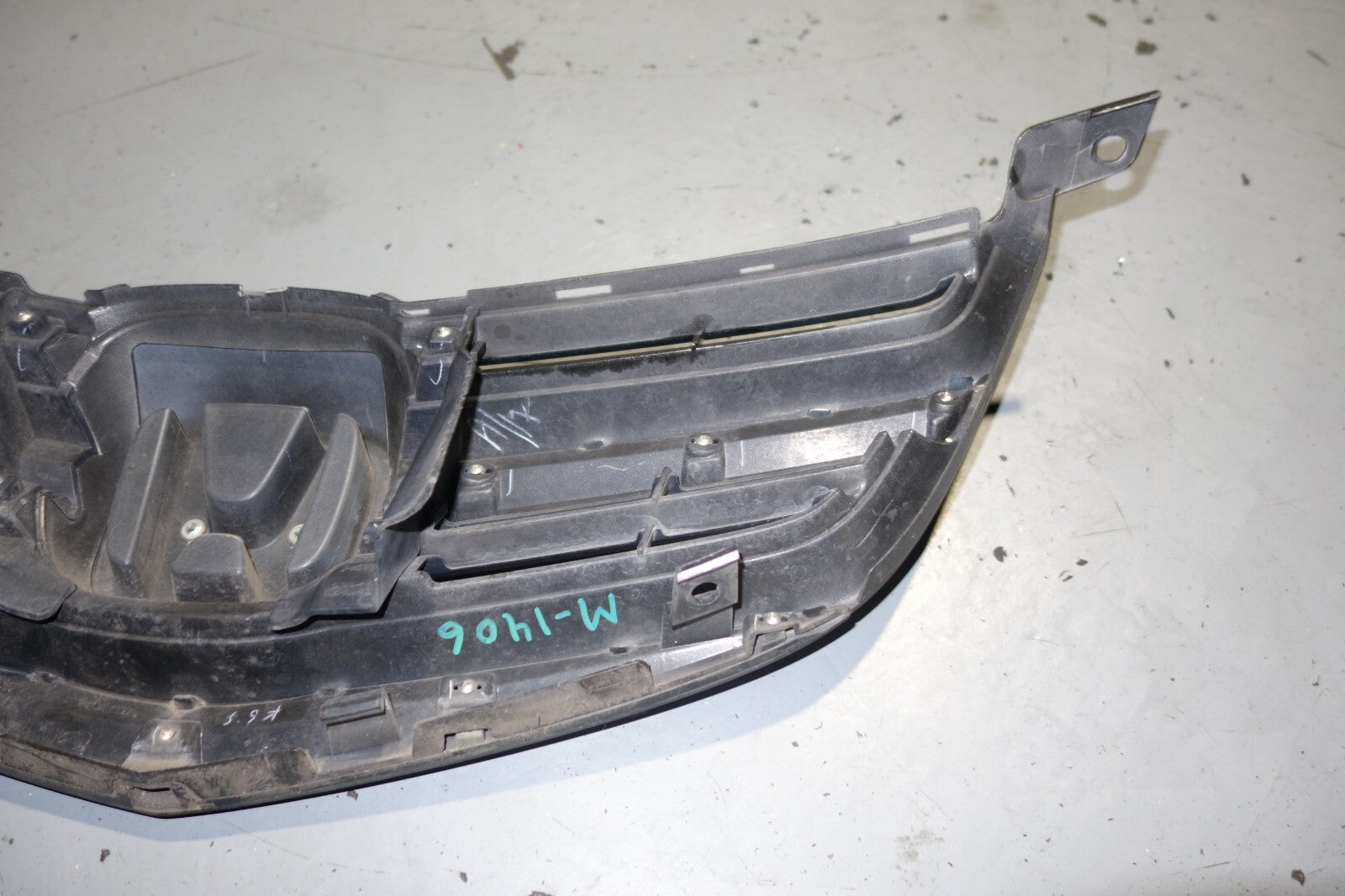 JDM 2005-2008 ACURA RL KB1 OEM FRONT GRILLE HONDA LEGEND KB1 GRILL