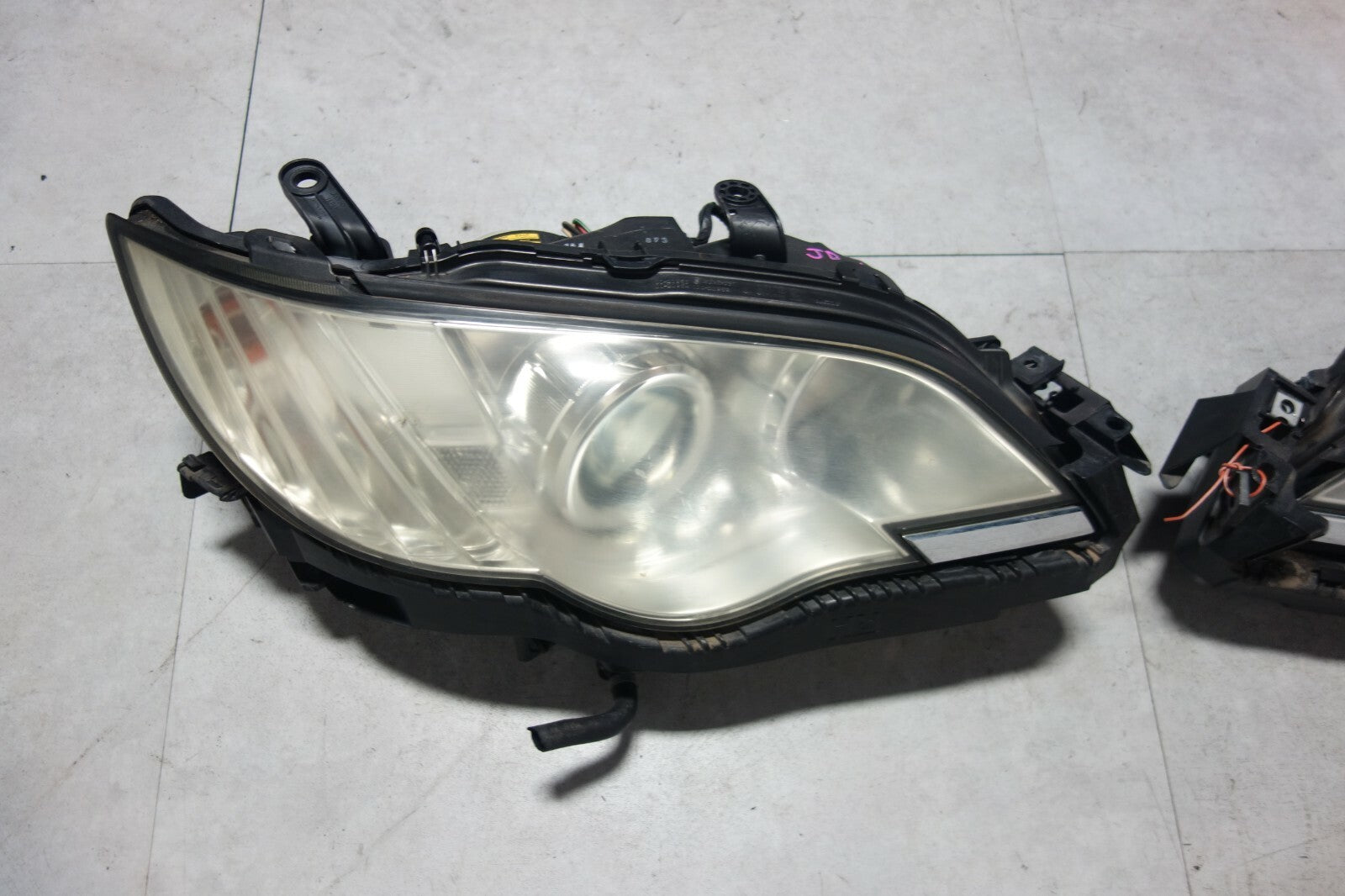 JDM Subaru Legacy HID Headlights Headlamps 2008 2009 OEM Genuine BP9 BPE BP5