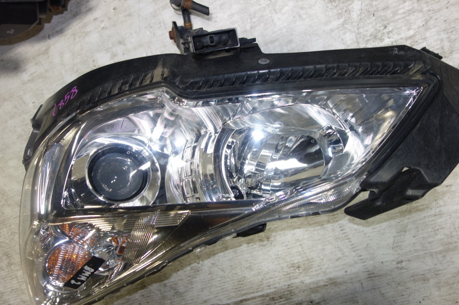 JDM Subaru Legacy Outback Clear Headlights Lamps HID Genuine 2010-2014