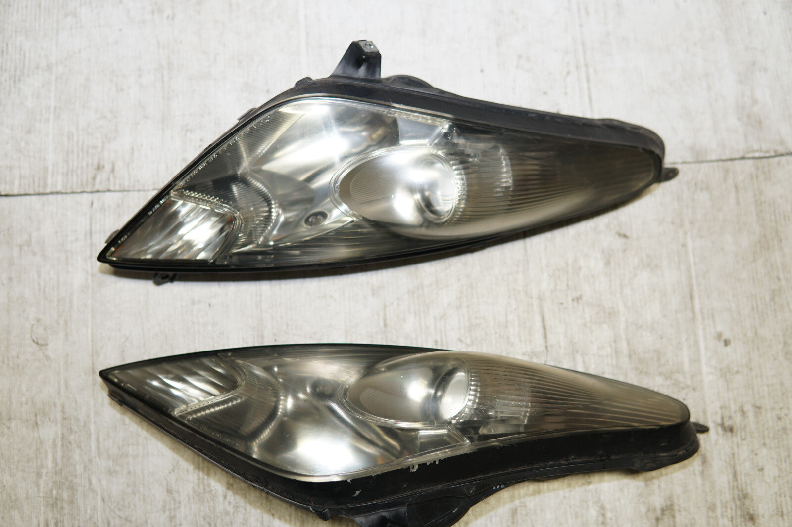 JDM Toyota Celica Headlights Head Lamps Pair Left & Right 2000-2005 GT GT-S GTS