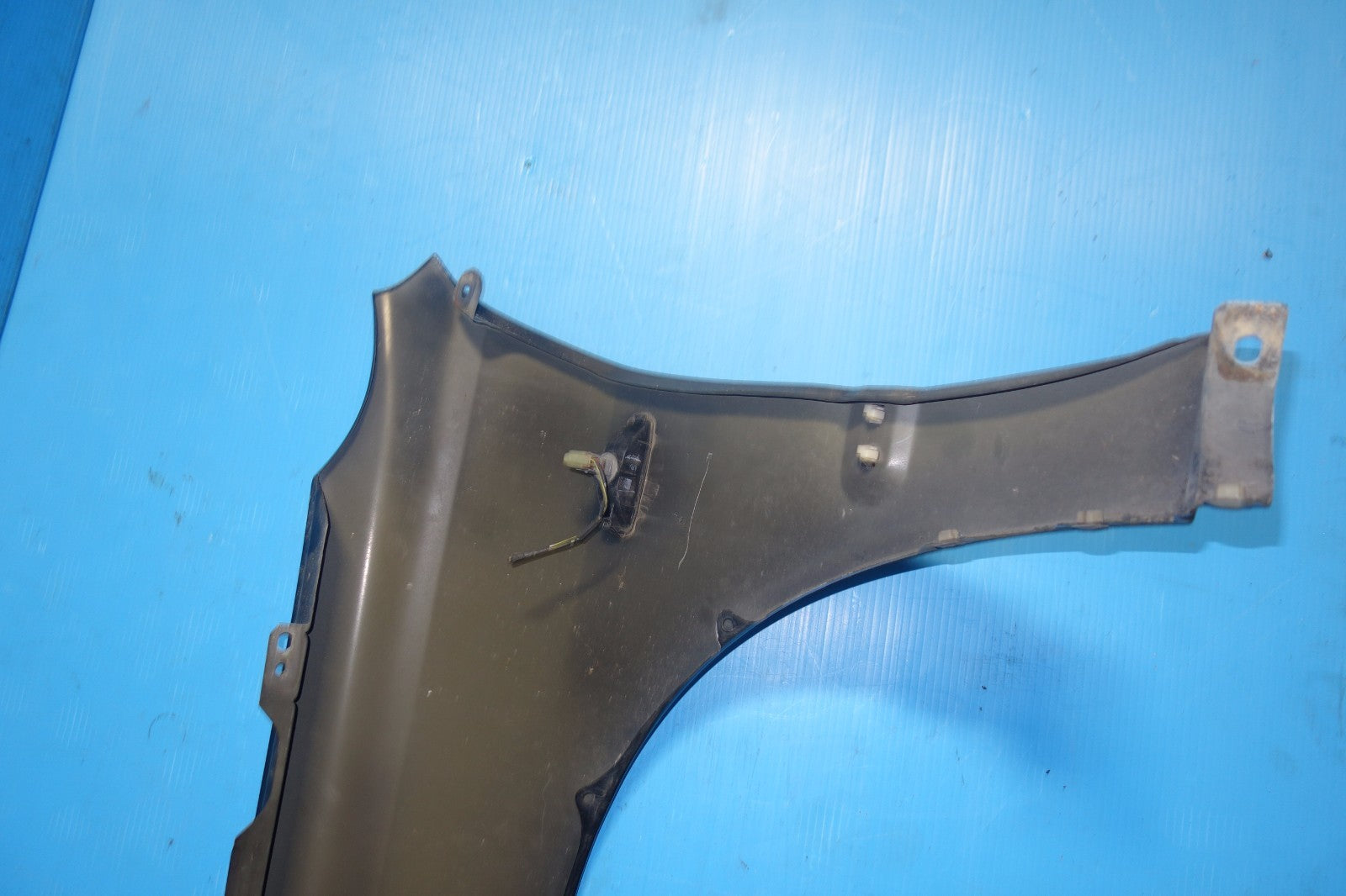 JDM Acura TL 3.2 TL OEM Fender Right RH Passenger Black UA5 With Light 1999-2001