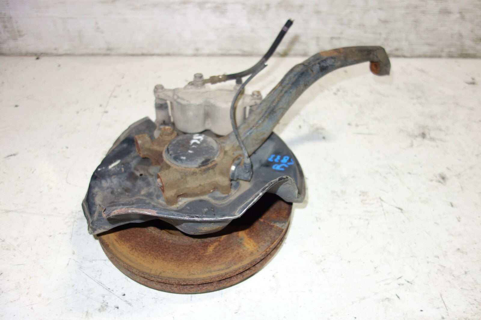 JDM Lexus GS300 OEM Front Left Spindle Hub Bearing Caliper 1998-2005 Driverside