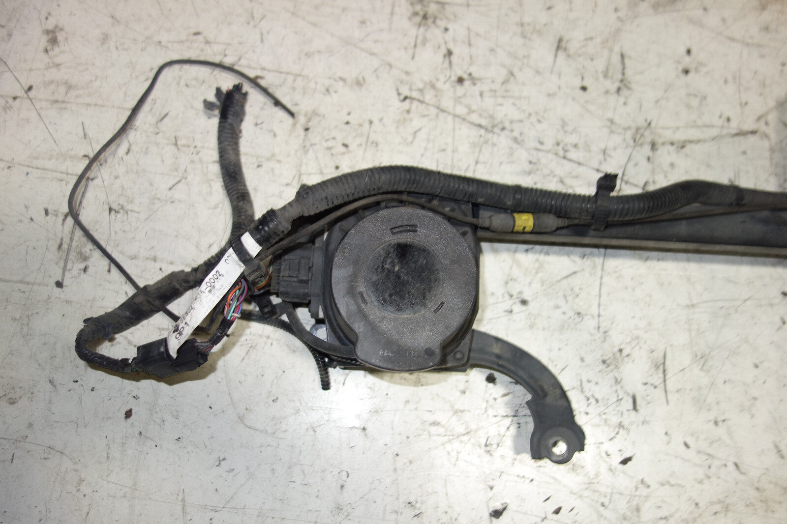 2005-2008 JDM Acura Honda Legend 3.5 RL KB1 Front Bumper Sensor 36830-SJA-0031