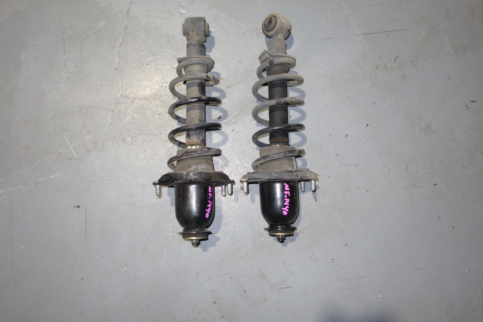JDM 2000-2005 TOYOTA CELICA REAR SHOCKS STRUTS COIL SPRING LEFT & RIGHT
