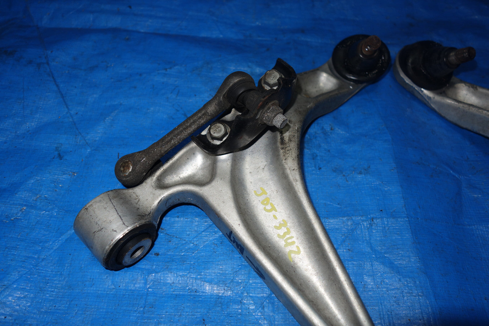 JDM Infiniti G35 OEM Rear Upper Control Arms Ball Joints Pair CPV35 2003-2006