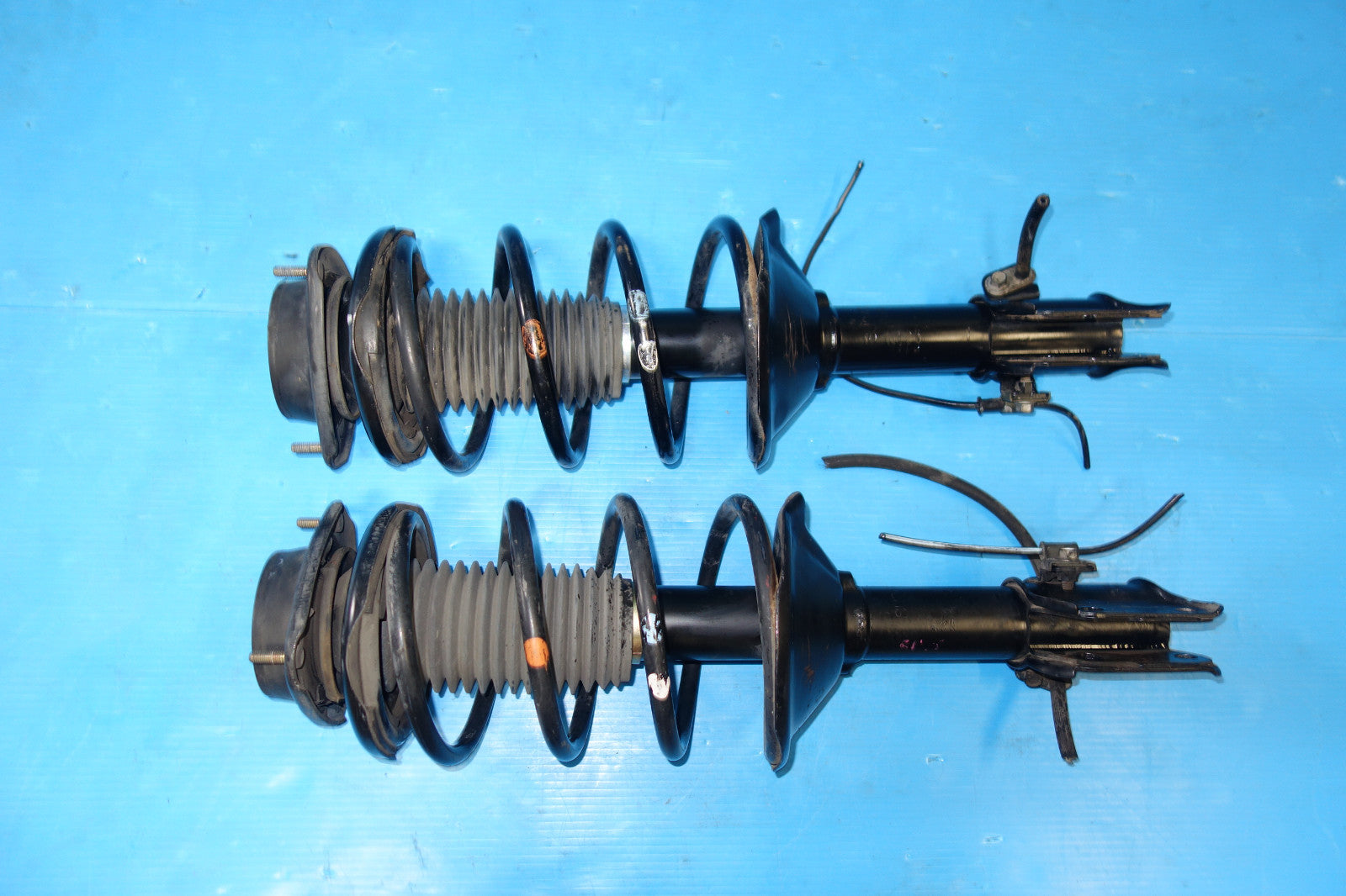 JDM Subaru Forester Original Low Mileage Front Shocks Struts Springs 2003-2008