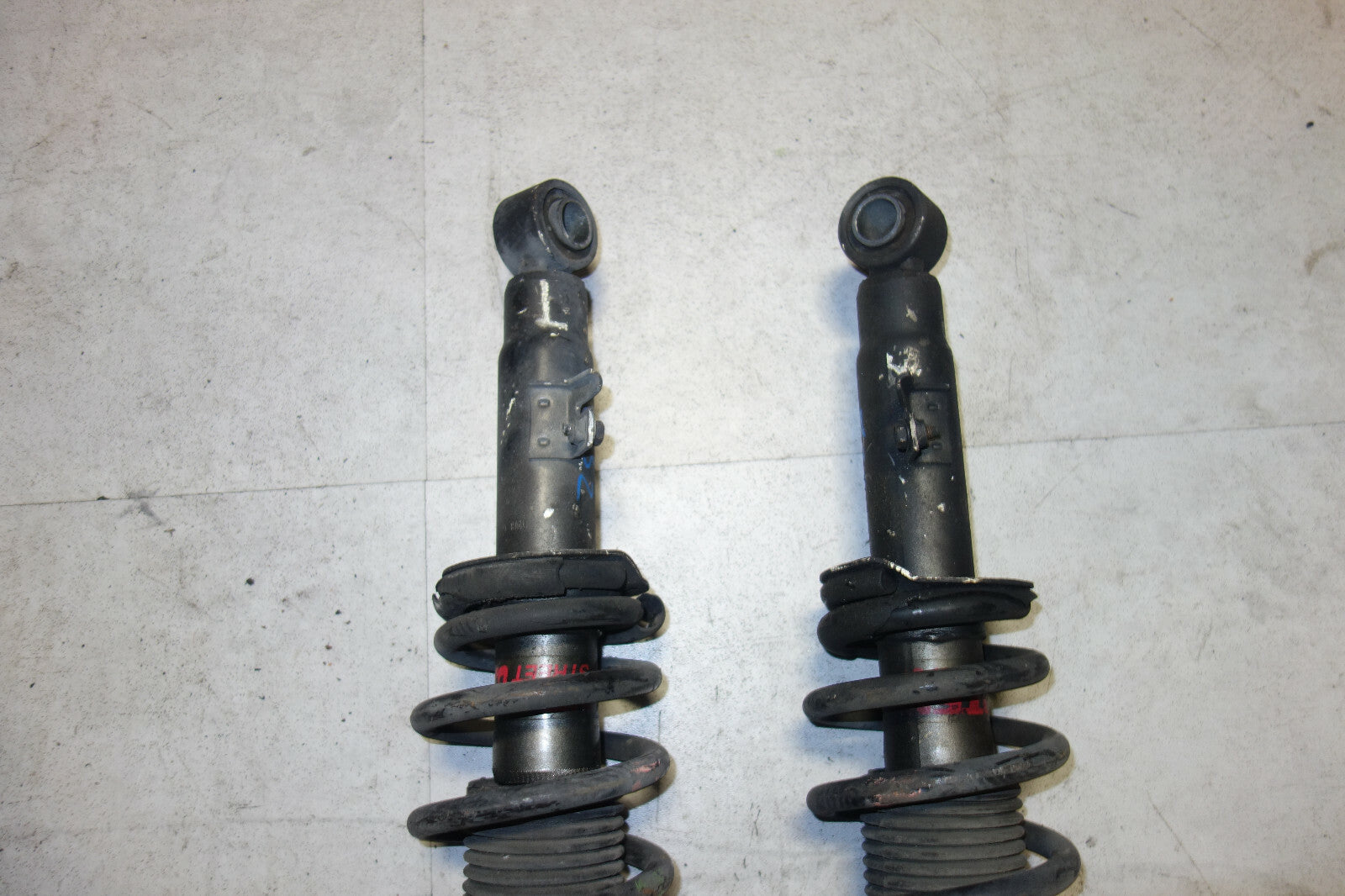 JDM Nissan 300zx Z32 Nissan Skyline GT-R R32 TOKICO Front Shocks Struts Springs