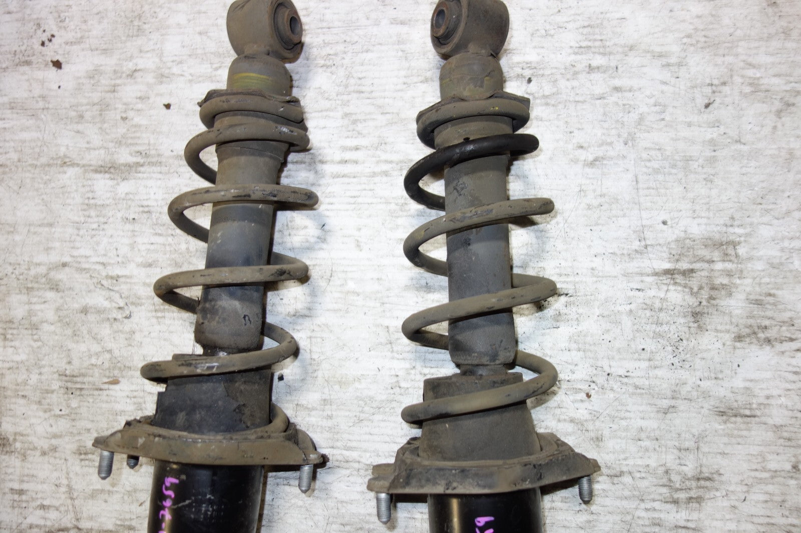 JDM 2000-2005 TOYOTA CELICA REAR SHOCKS STRUTS COIL SPRING LEFT & RIGHT
