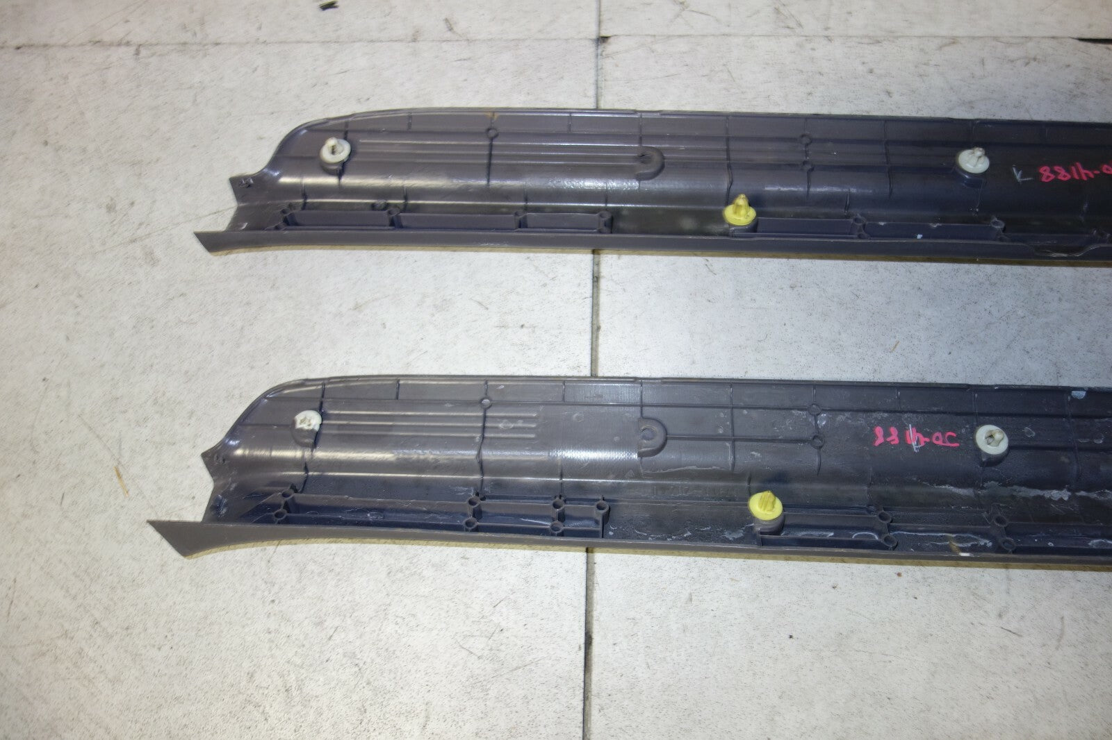 JDM 2001-2005 TOYOTA CELICA GT GT-S OEM DOOR SILLS TRIM SCUFF PLATES SIDE STEPS