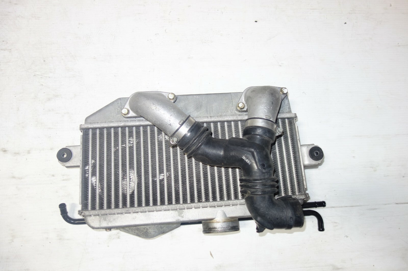 JDM 2002-2005 SUBARU IMPREZA WRX OEM EJ20 TURBO INTERCOOLER TOP MOUNT 2002-2005