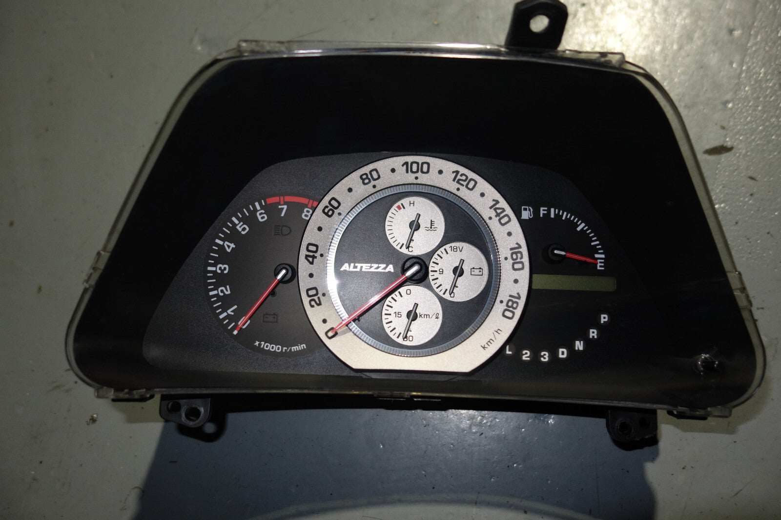 JDM Toyota Altezza Gauge Cluster Lexus IS300 Automatic 2001-2005 Speedometer