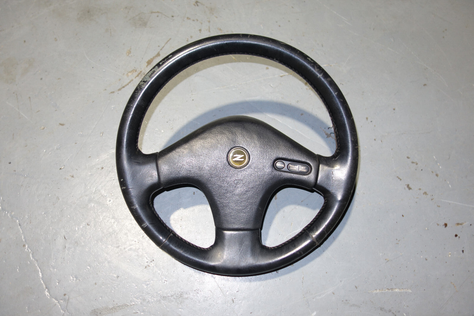 JDM Nissan 300ZX Fairlady Z OEM Steering Wheel  Z32 1990-1996