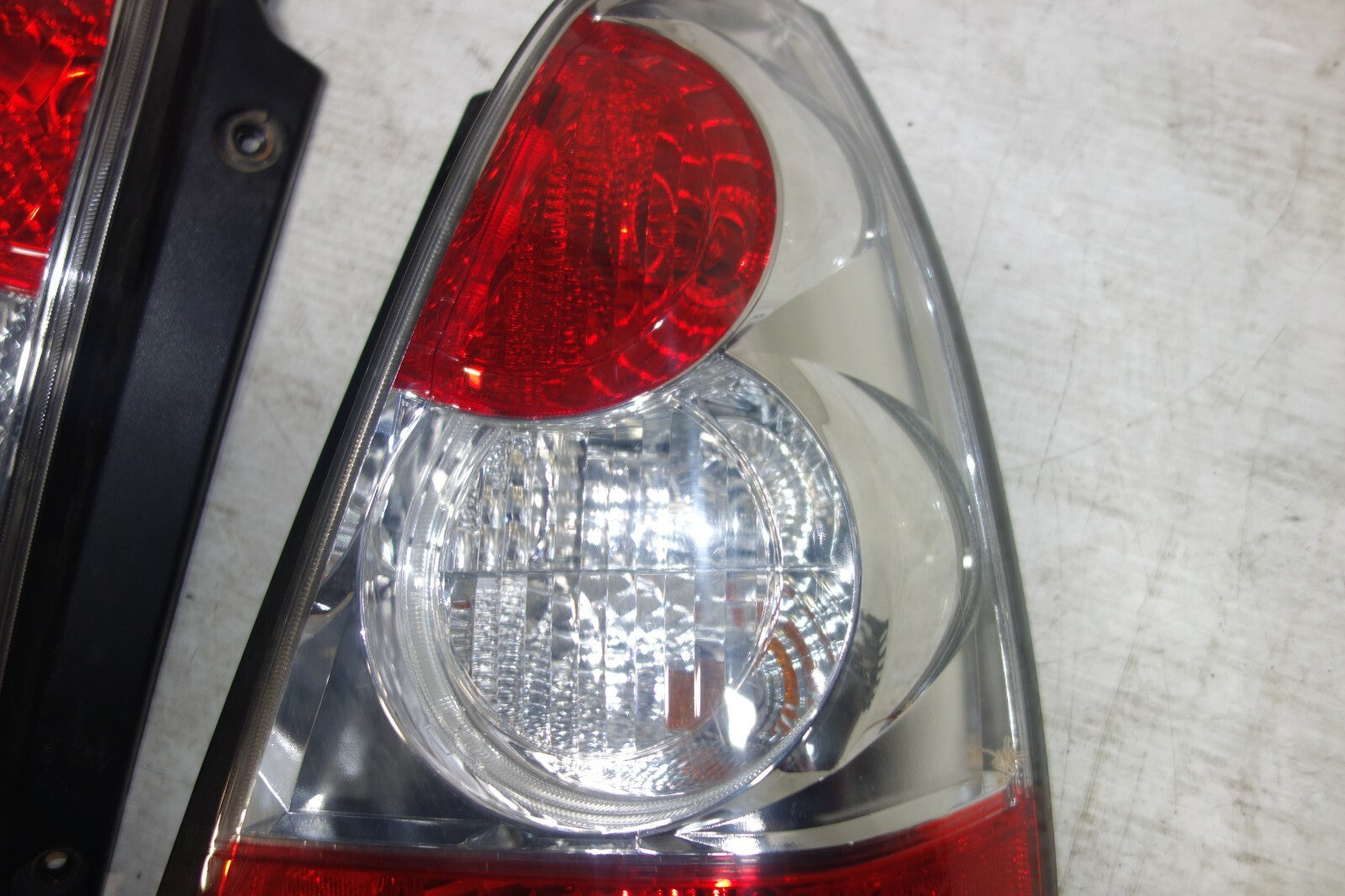 Subaru Forester OEM Tail Lights Lamps Pair Genuine 2006-2008