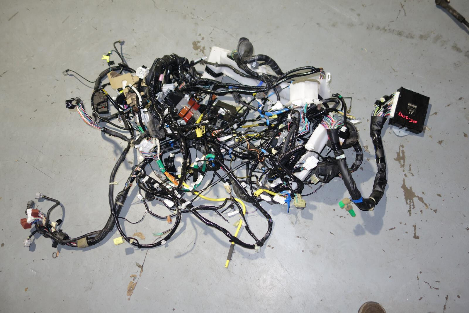 JDM Subaru WRX STi V10 EJ207 AVCS Turbo Computer Wire Harness Wiring 22611AN321