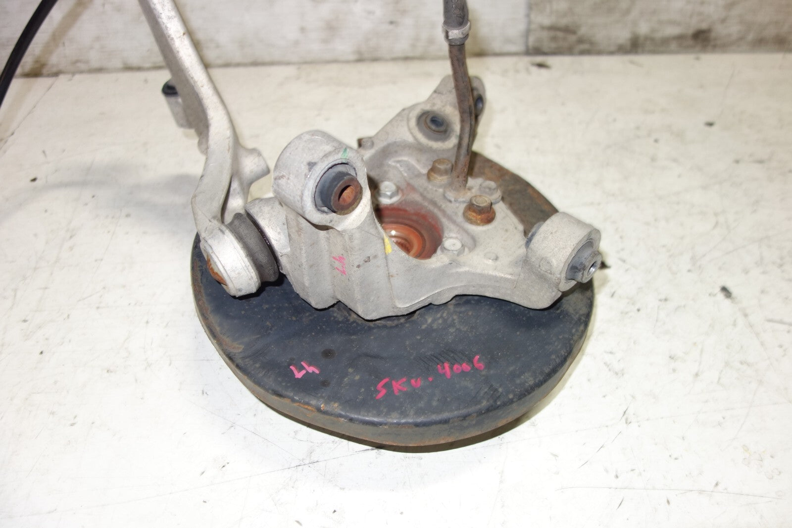 JDM Nissan 350z / G35 Rear Left Wheel Hub Spindle Bearing Control Arm 2003-2009