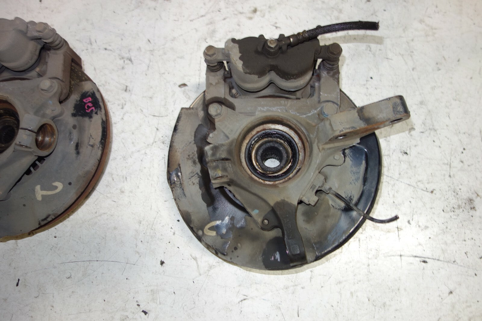 JDM Subaru Legacy BH5/BE5 Front Spindles Hub Calipers Left & Right 2000-2004