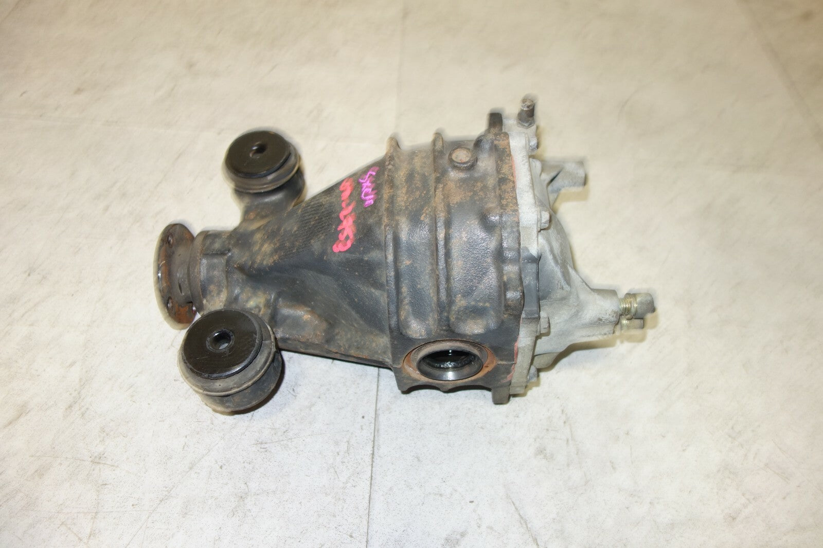 JDM Toyota Altezza Rear Differential Non LSD 4.1 Ratio 2001-2005 SXE10