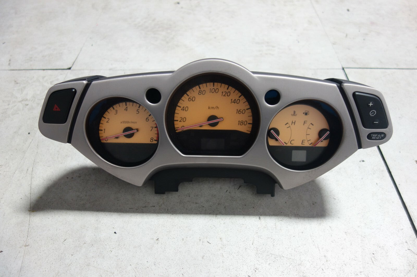 JDM 2003-2007 NISSAN MURANO 3.5L AUTOMATIC GAUGE CLUSTER  SPEEDOMETER KM/H