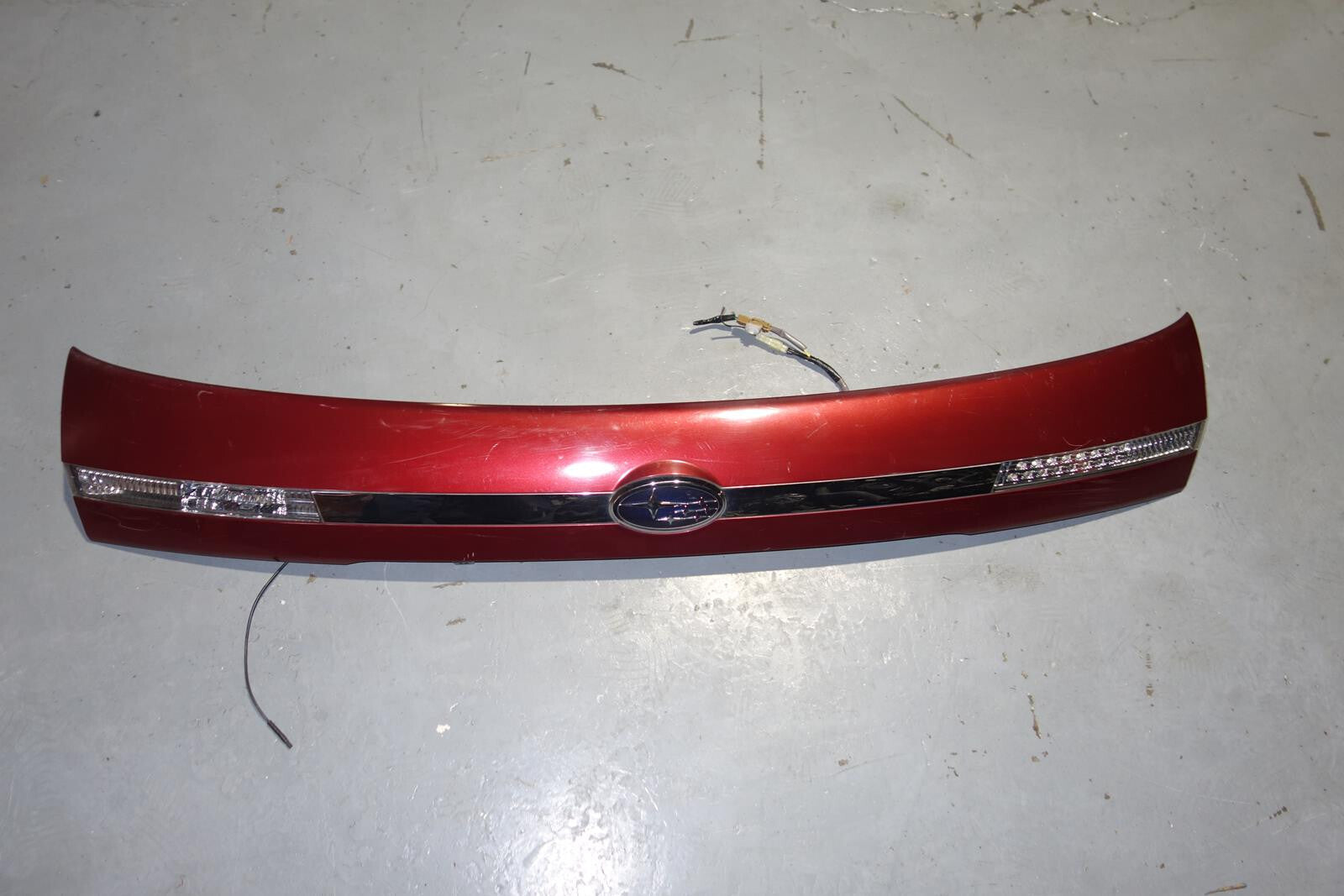 JDM Subaru Legacy Outback BP  Rear Center Garnish Tail Lights Reverse 2005-2009