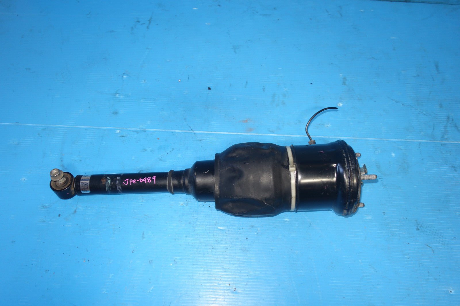 Lexus LS430 Front Left Driver Side Air Shock Strut Absorber 2004-2006 JDM