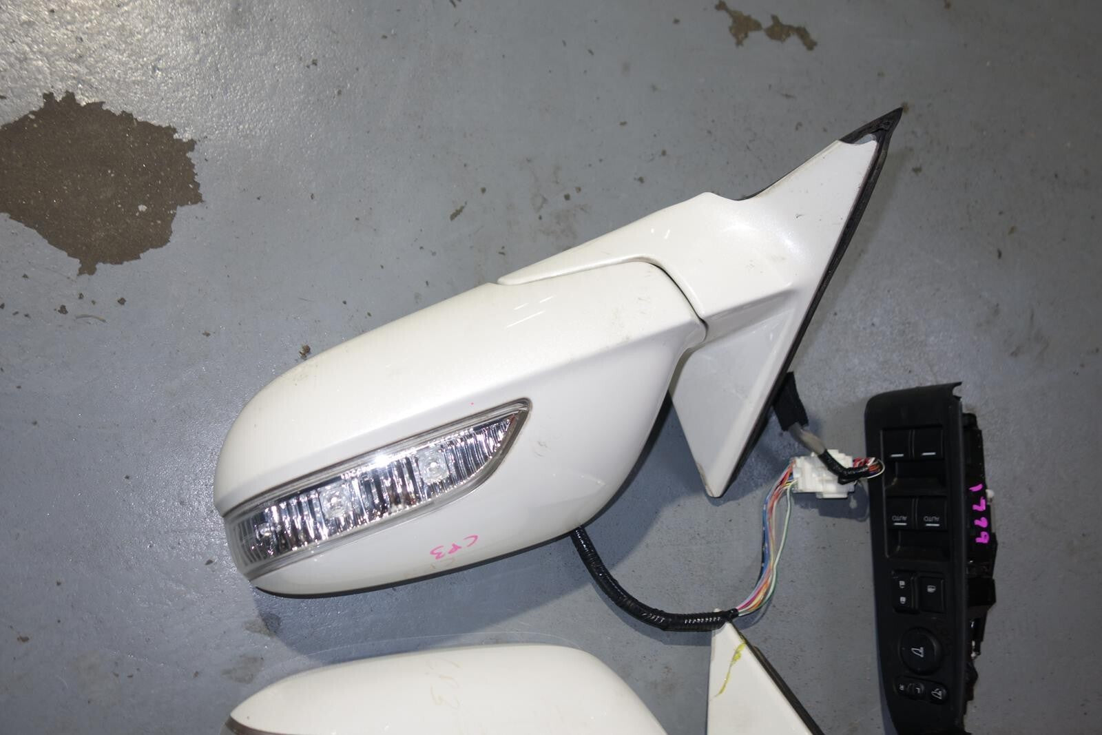 JDM 2008-2012 HONDA ACCORD CP3 POWER FOLDING MIRRORS SWITCH AUTO FLIP OEM
